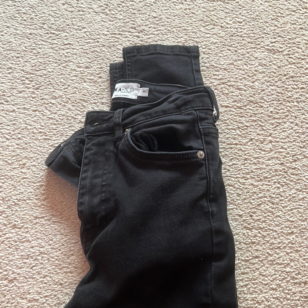 Black Jeans